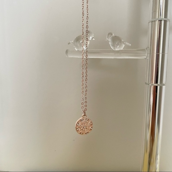 3/$25 intricate detail necklace - Picture 2 of 4